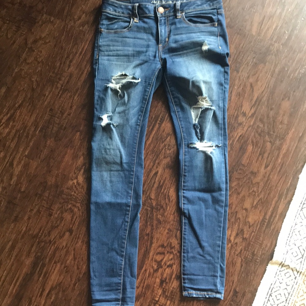 American Eagle distressed jeans